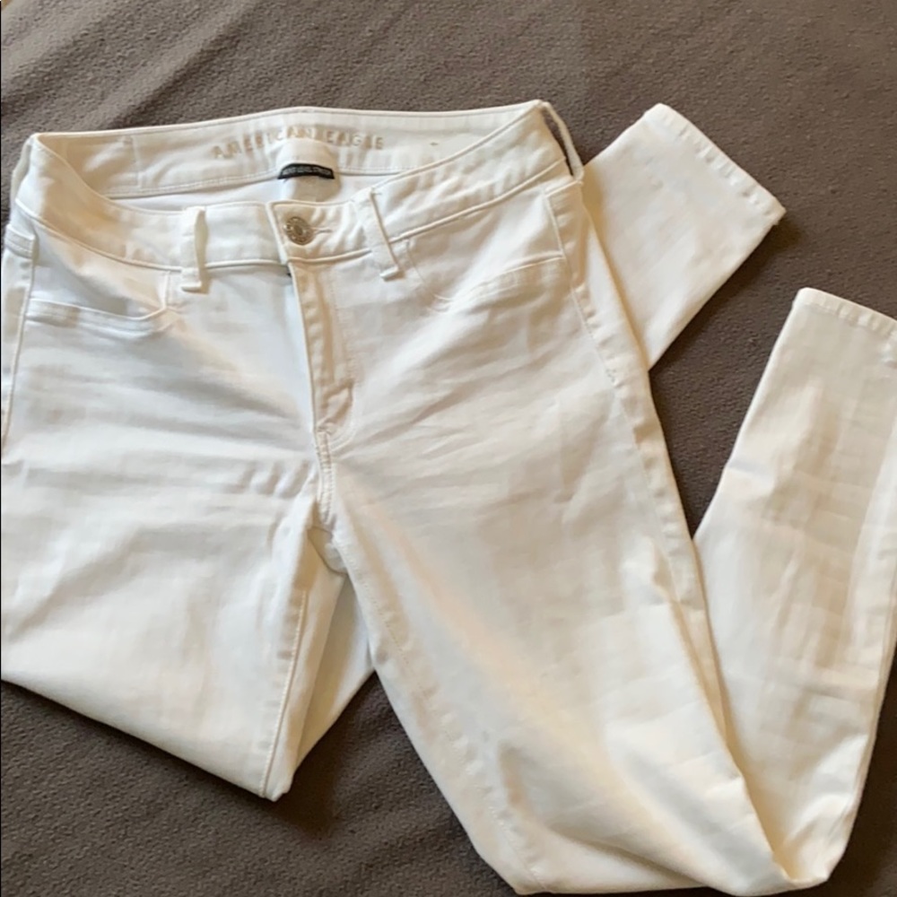AMERICAN EAGLE WHITE JEGGINGS